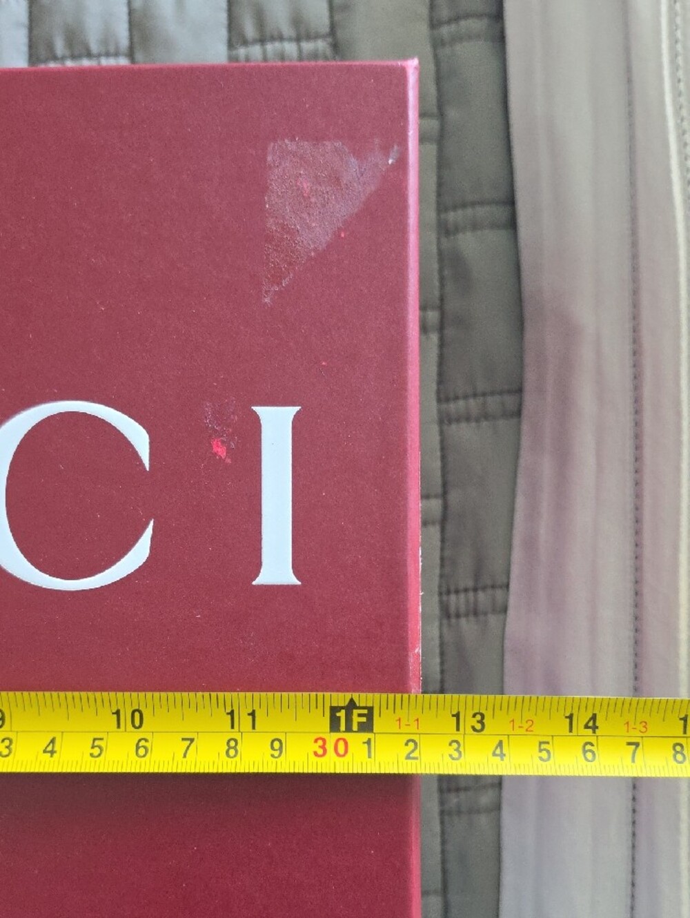 Gucci Red Box with White Logo - Picture 5 of 7